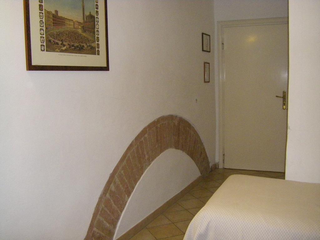 Albergo Cannon d'Oro Siena Esterno foto