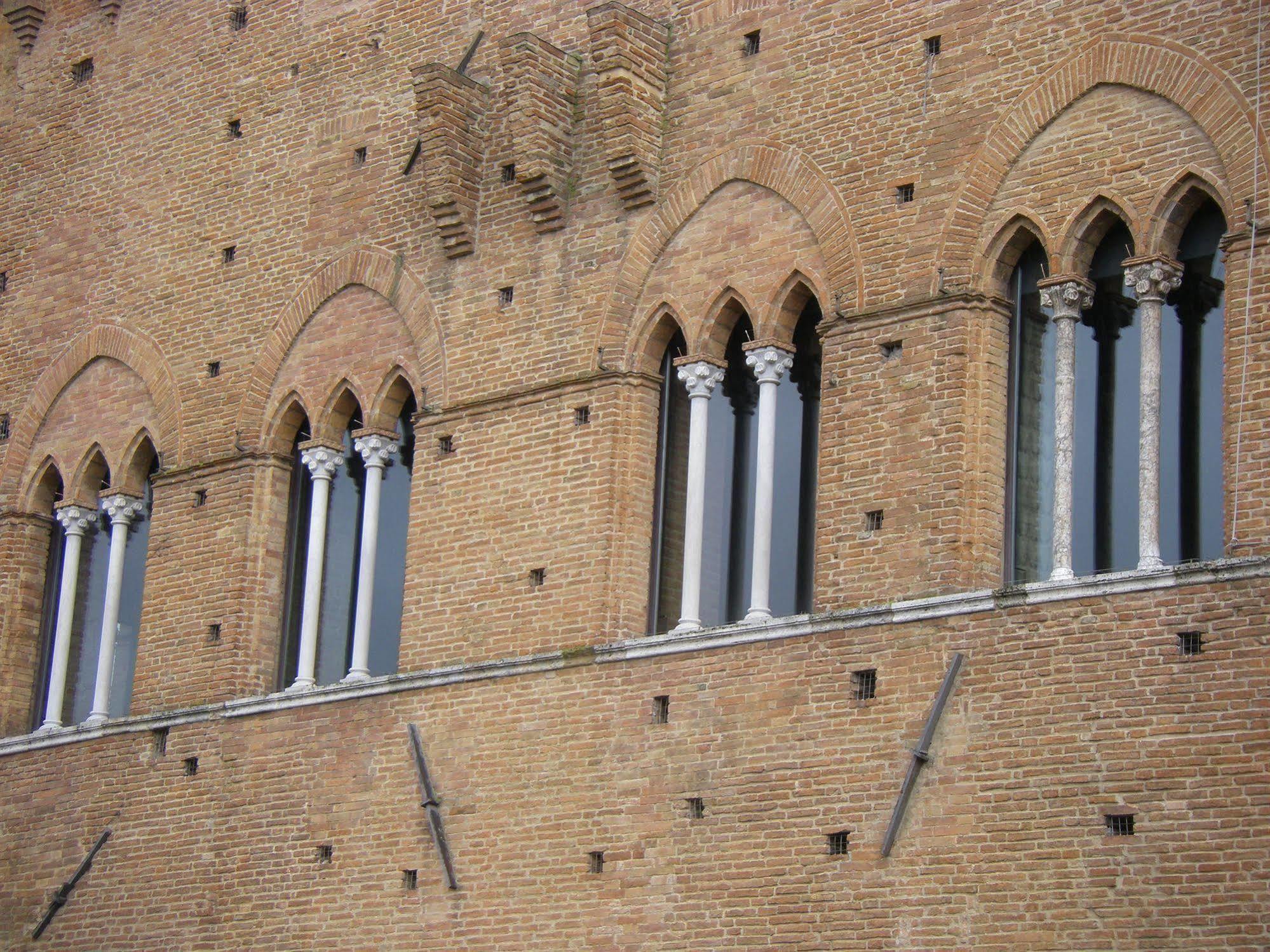 Albergo Cannon d'Oro Siena Esterno foto