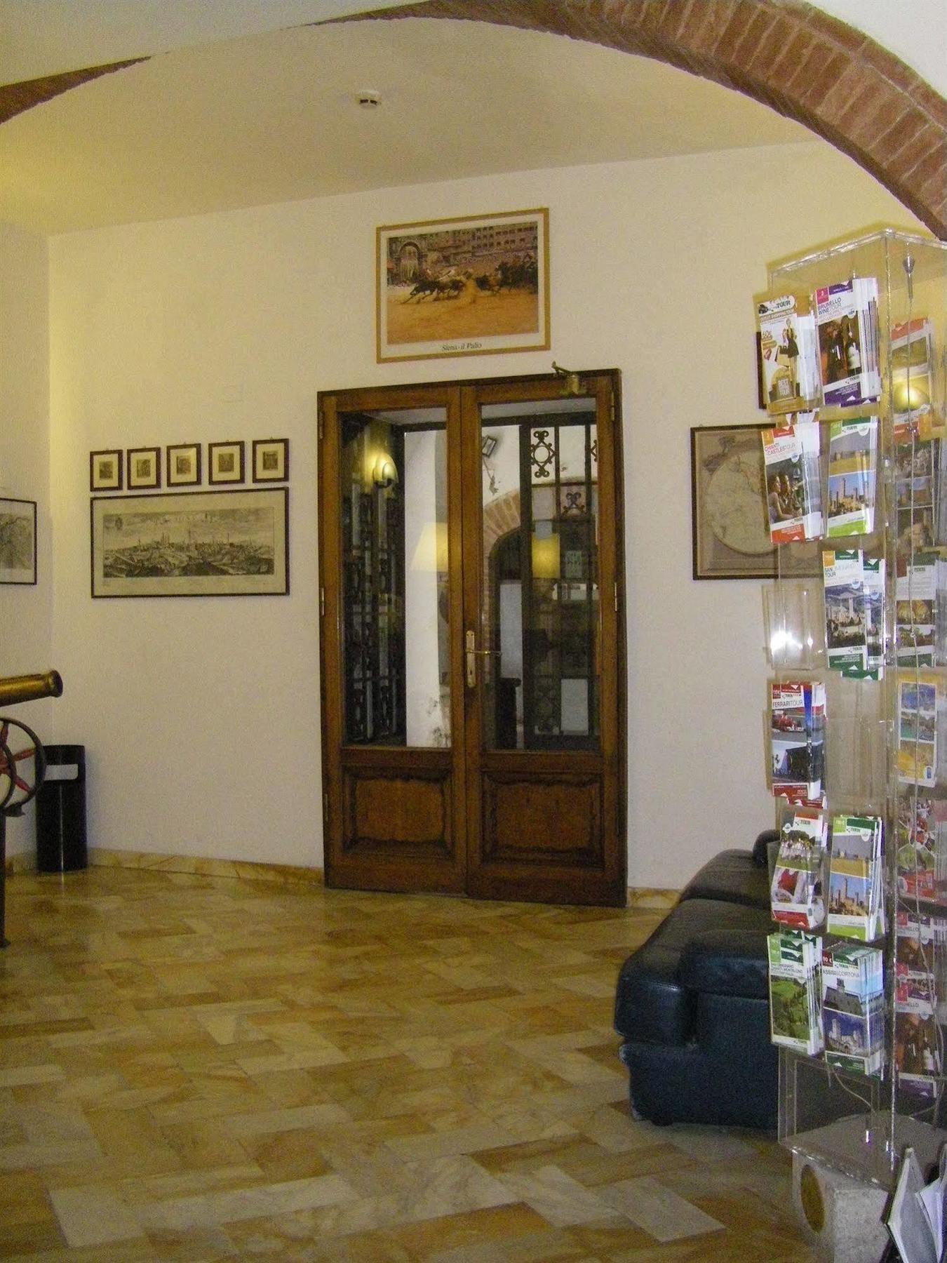 Albergo Cannon d'Oro Siena Esterno foto